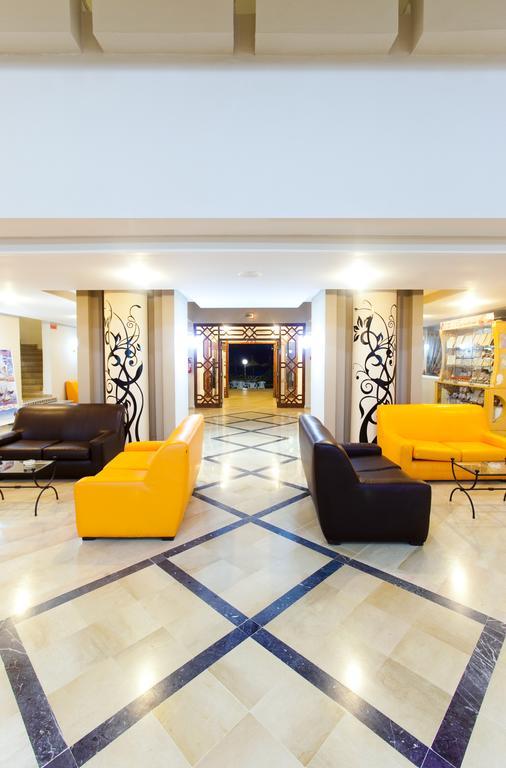 Kinza Hotel 哈馬馬特 外观 照片